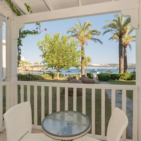 Ladonia Mio Mare 4* أكيارلار