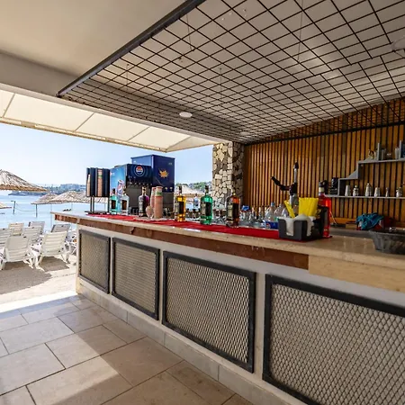 Ladonia Mio Mare فندق أكيارلار